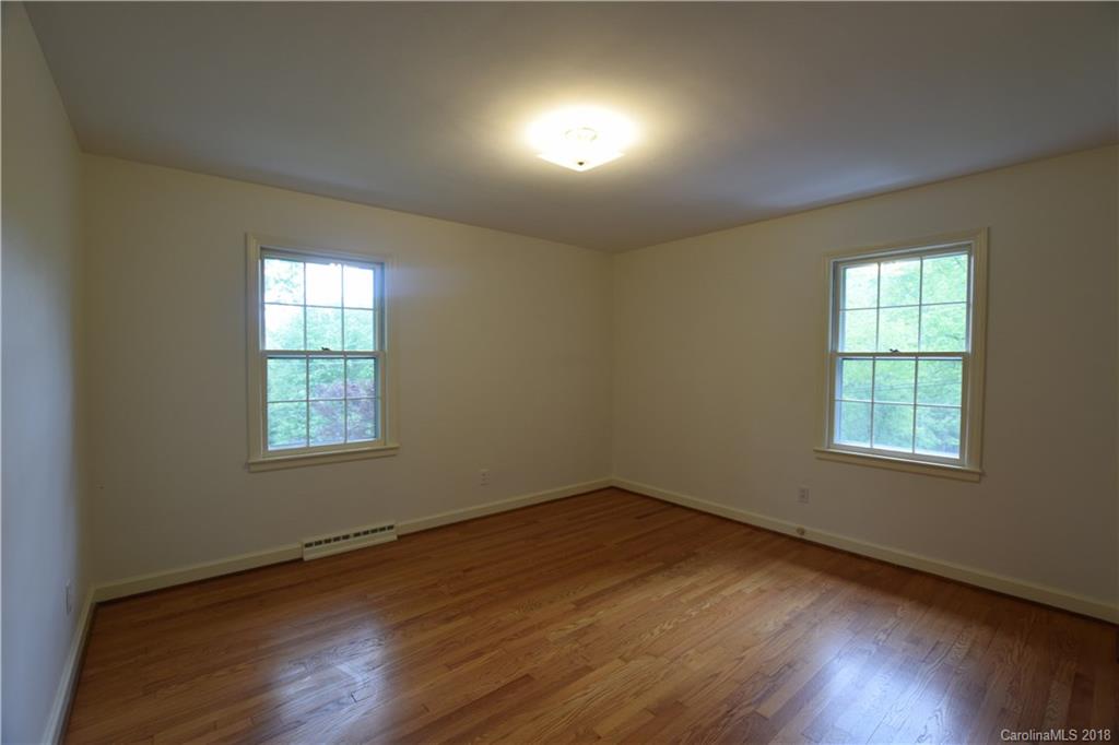 2 Beechwood Road Asheville NC 28805