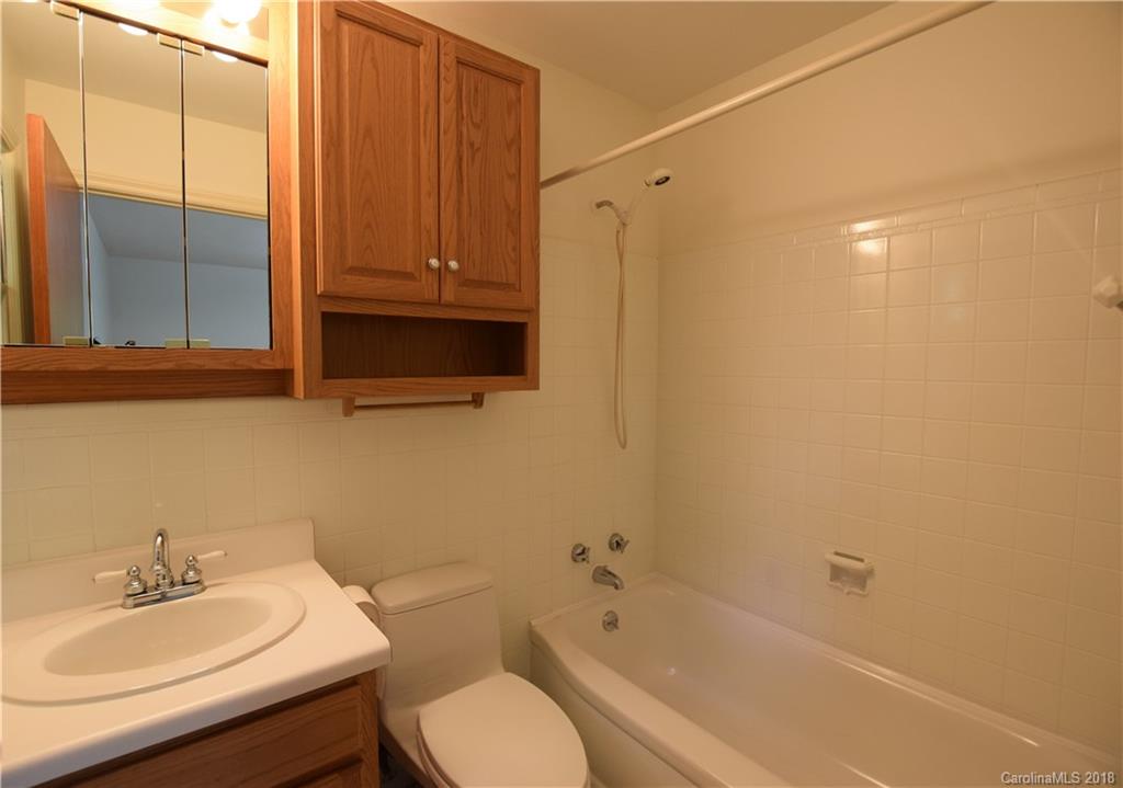 2 Beechwood Road Asheville NC 28805