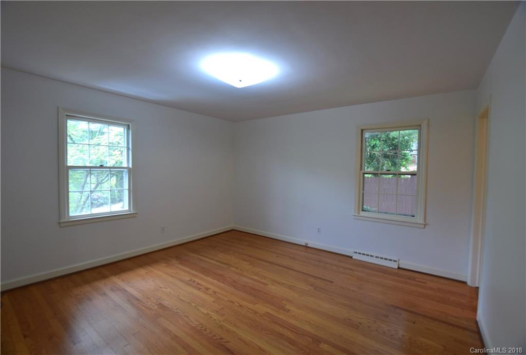 2 Beechwood Road Asheville NC 28805