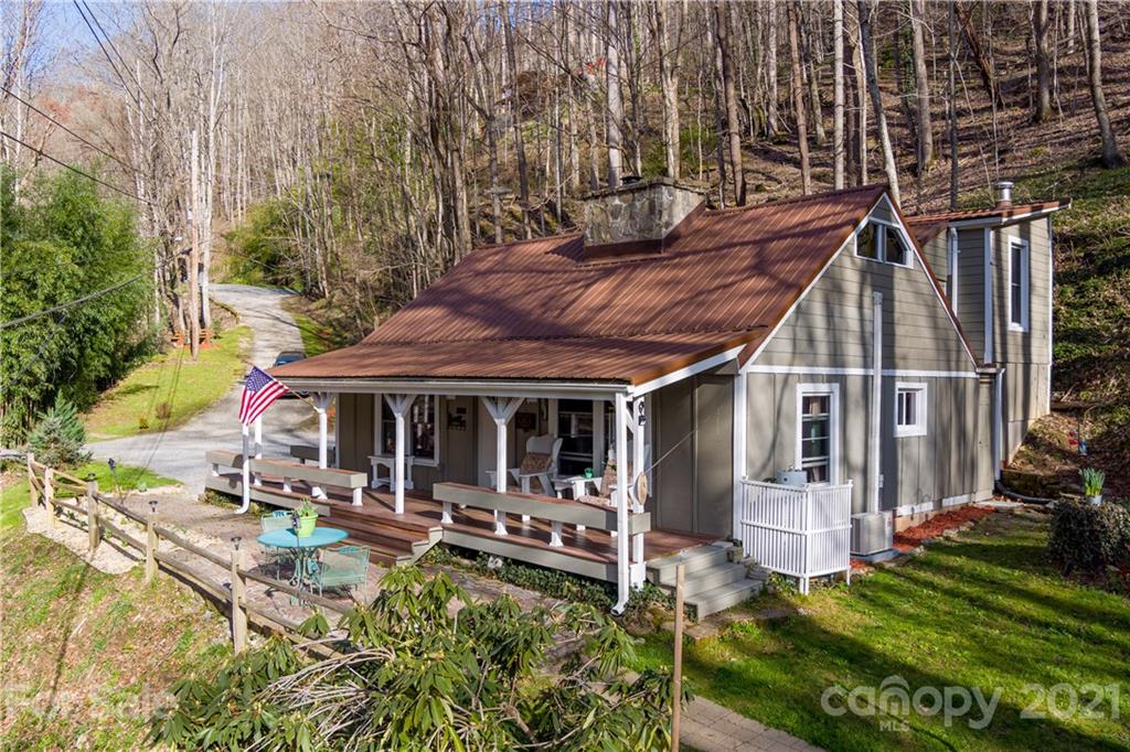 16 Wits End Way Waynesville NC 28785