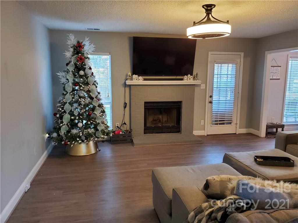 13835 Poppleton Court Charlotte NC 28273