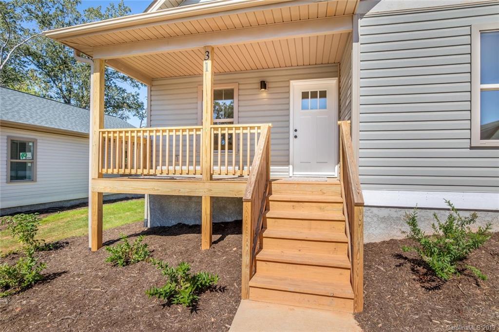 31 Yarrow Meadow Road Weaverville NC 28787