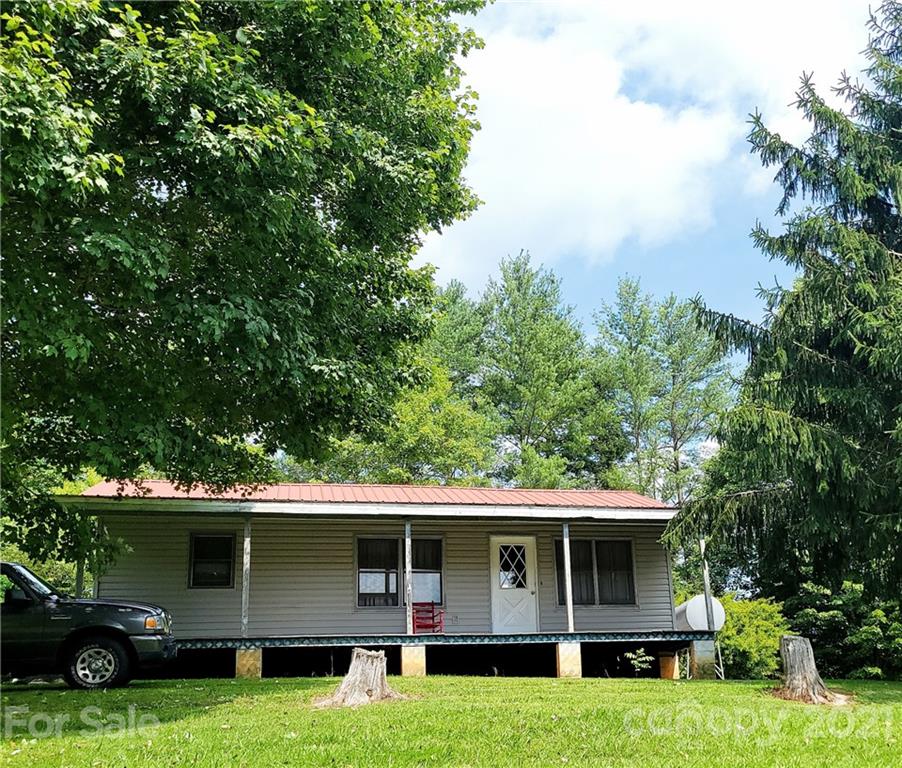 222 Kimberly Drive Hot Springs NC 28743