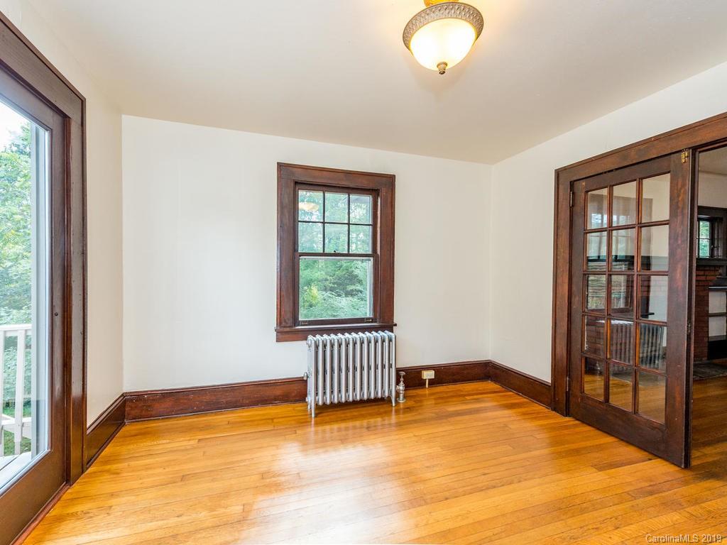30 Aurora Drive Asheville NC 28805
