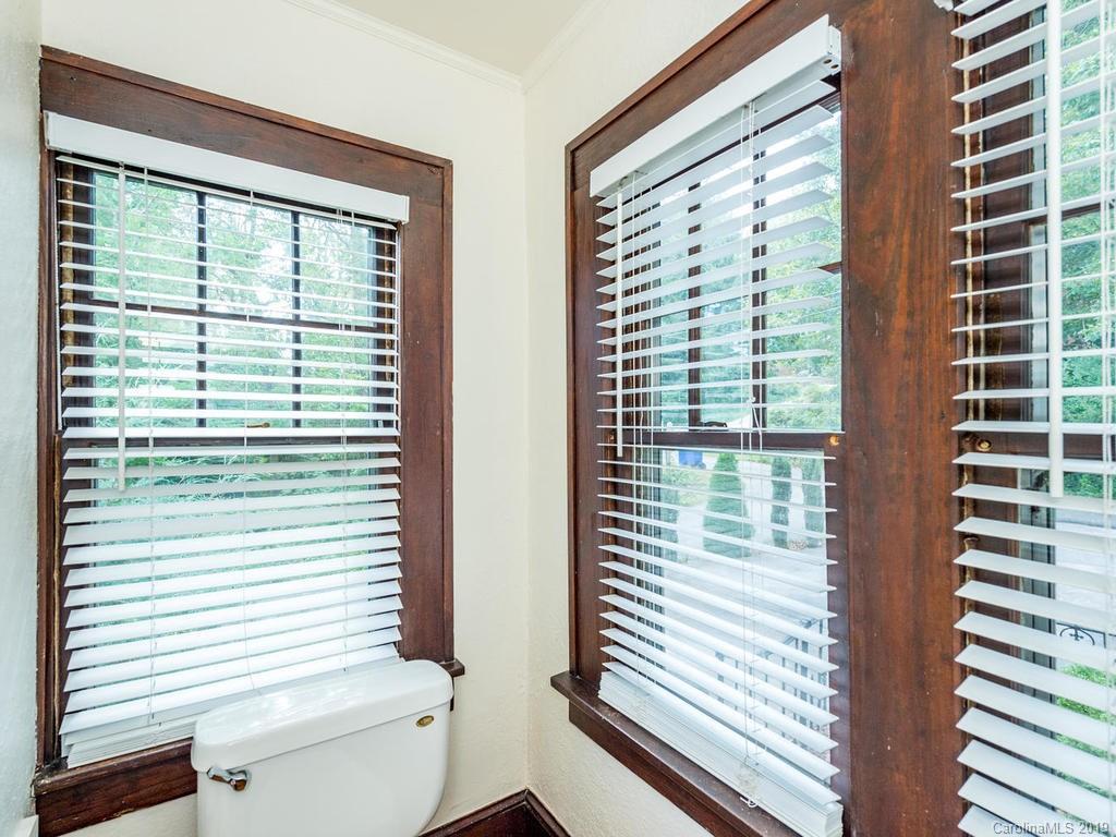 30 Aurora Drive Asheville NC 28805