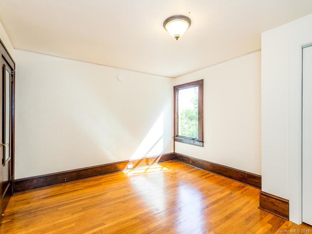 30 Aurora Drive Asheville NC 28805