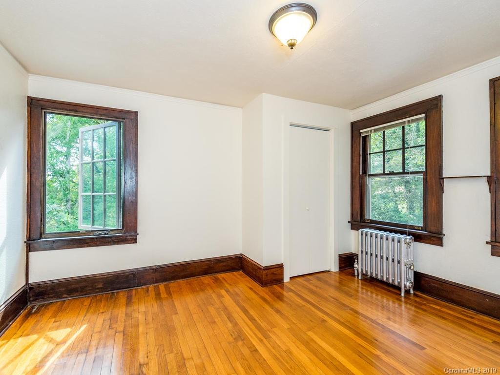 30 Aurora Drive Asheville NC 28805