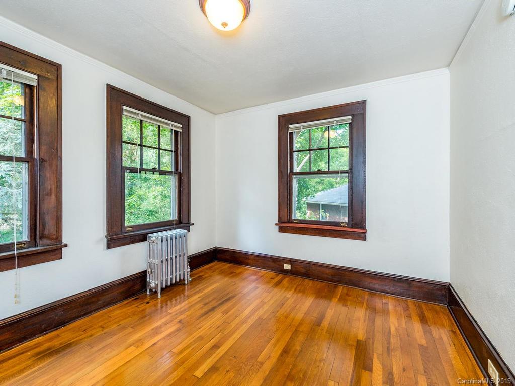 30 Aurora Drive Asheville NC 28805