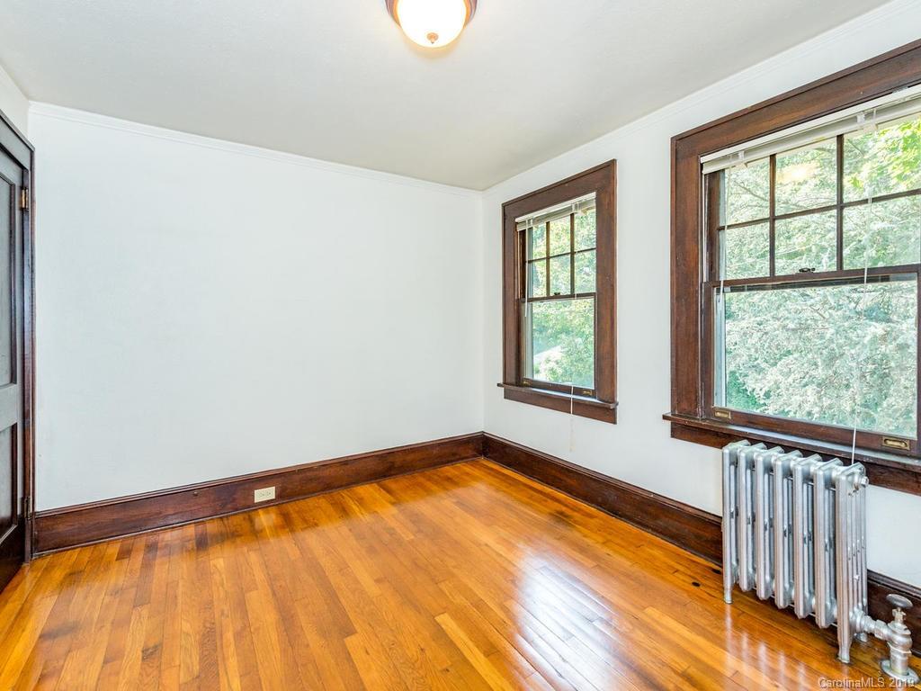 30 Aurora Drive Asheville NC 28805