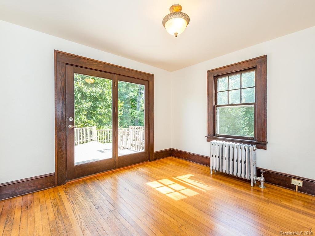 30 Aurora Drive Asheville NC 28805