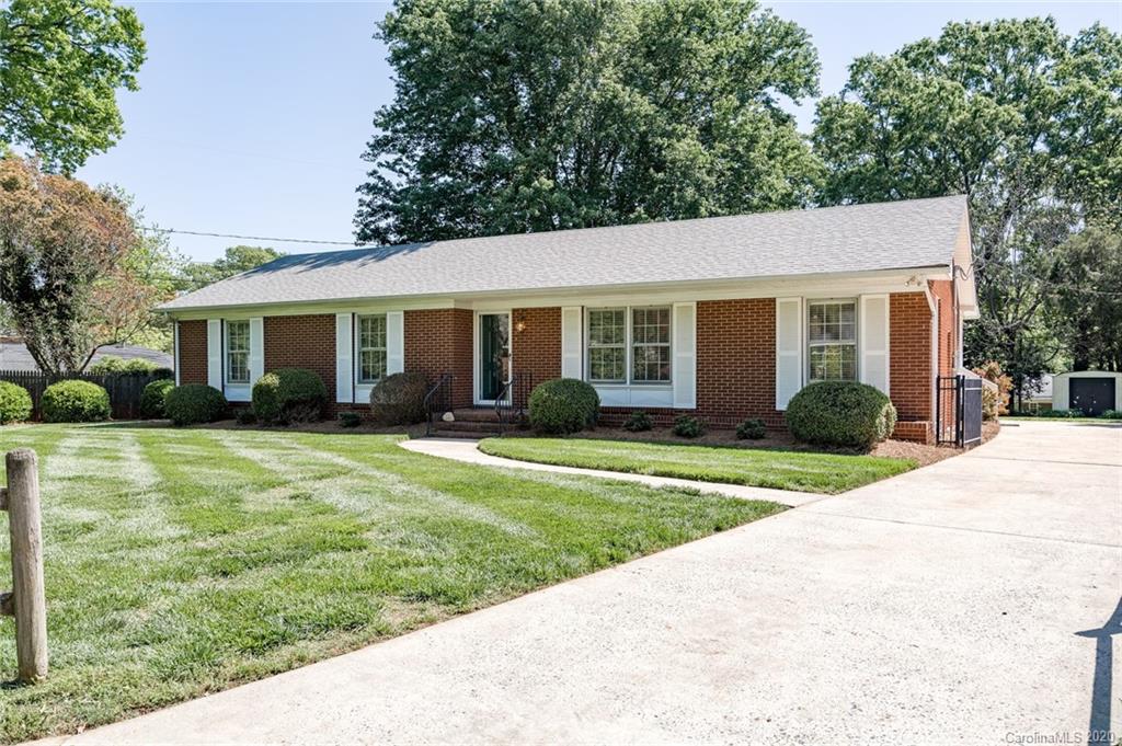 4324 Maypole Court Charlotte NC 28205