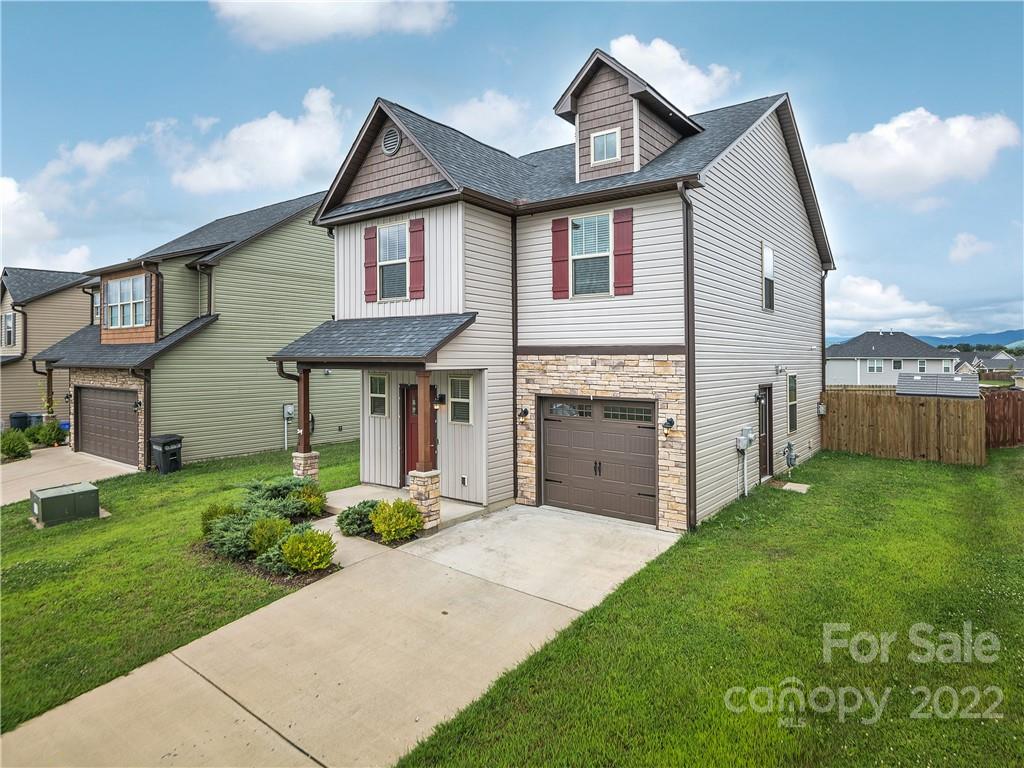 39 N River Road Fletcher NC 28732