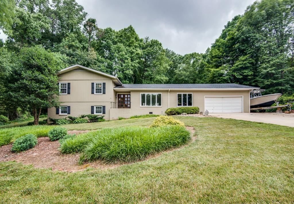 2015 12th Street Drive NW Hickory NC 28601