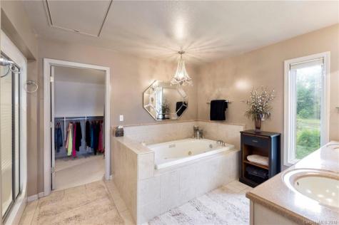 128 Brancer Drive Mars Hill NC 28754