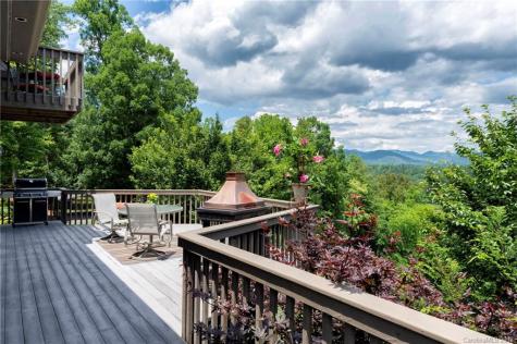 128 Brancer Drive Mars Hill NC 28754