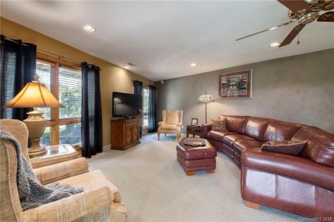 128 Brancer Drive Mars Hill NC 28754