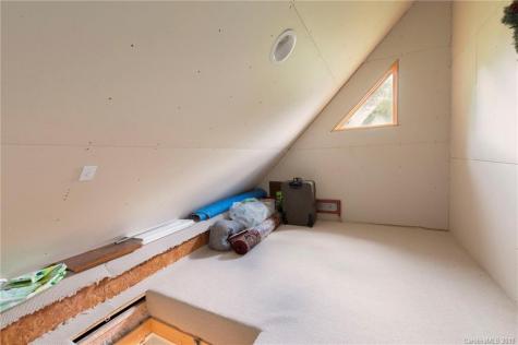 128 Brancer Drive Mars Hill NC 28754