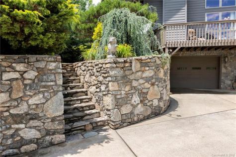 128 Brancer Drive Mars Hill NC 28754