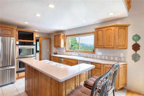 128 Brancer Drive Mars Hill NC 28754