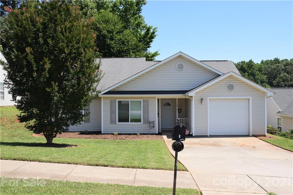 10917 Olde English Drive Charlotte NC 28216