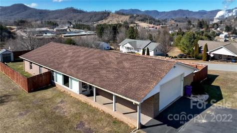 242 Crestview Street Canton NC 28716