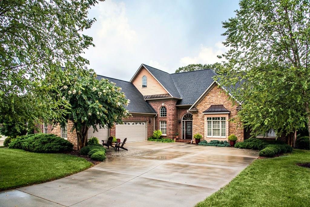 1045 Catawba Greens Drive Newton NC 28658