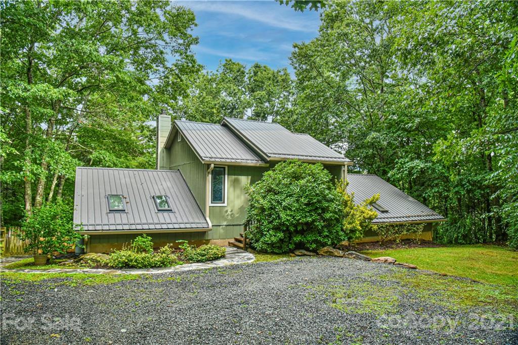 2 Blue Bird Lane Fairview NC 28730