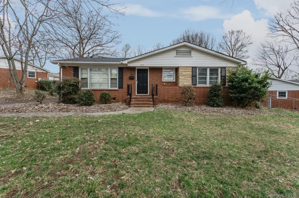 7015 Woodstream Drive Charlotte NC 28210