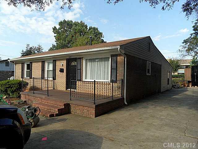 4220 Carrowmore Place Charlotte NC 28208