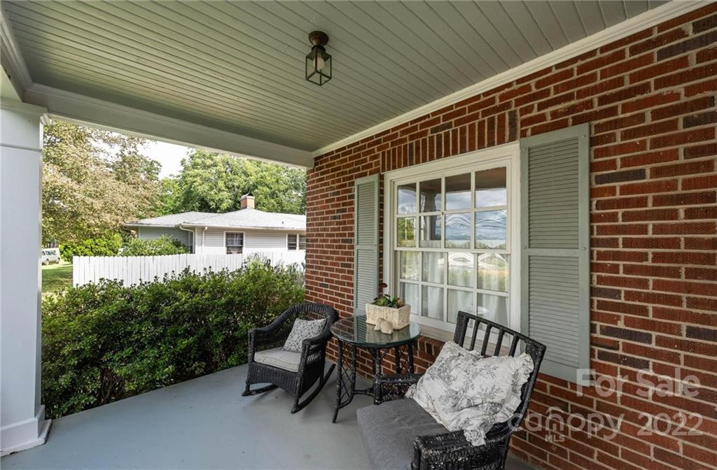 1306 12th Street Drive NW Hickory NC 28601