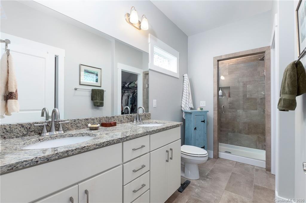 10 Woodbridge Park Drive Asheville NC 28803