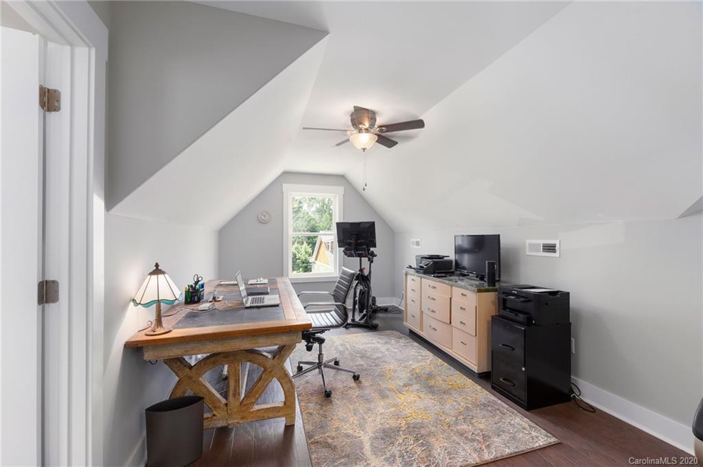 10 Woodbridge Park Drive Asheville NC 28803