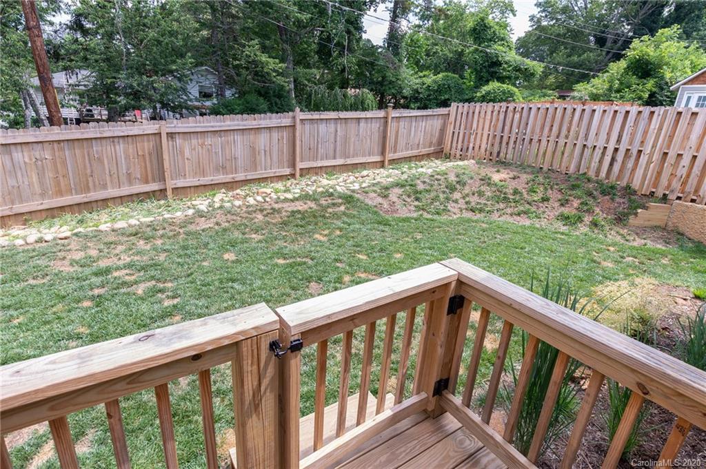 10 Woodbridge Park Drive Asheville NC 28803