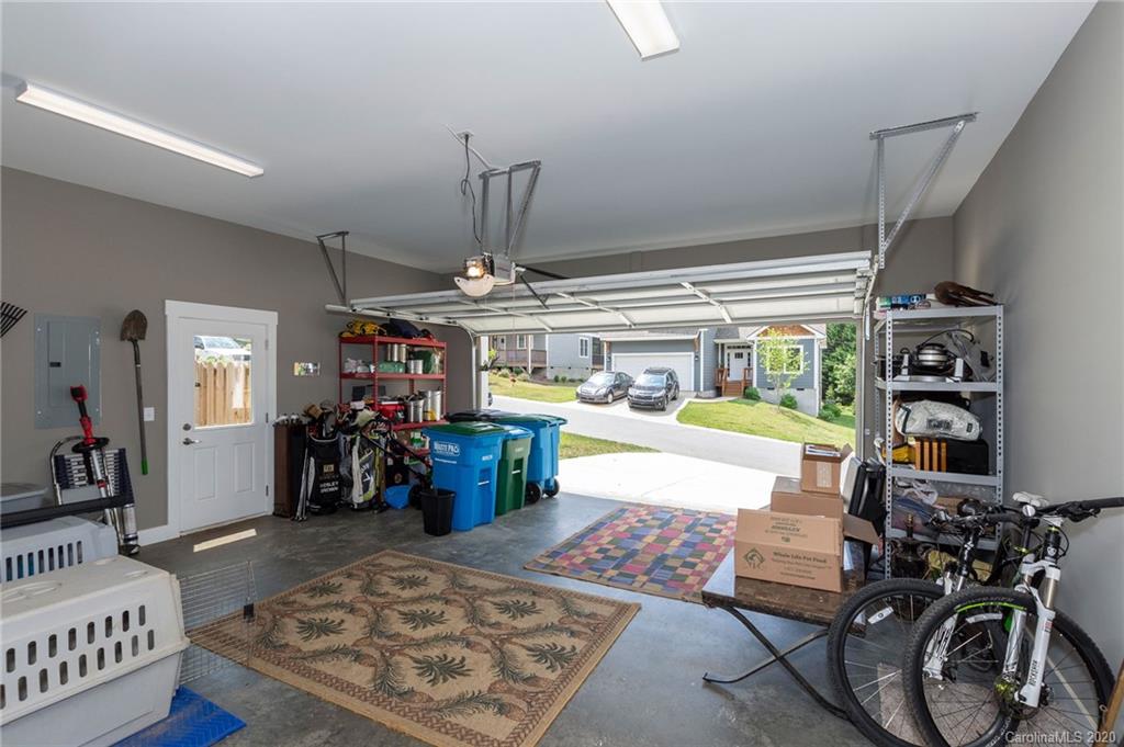 10 Woodbridge Park Drive Asheville NC 28803