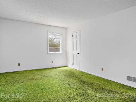29 Braddock Way Asheville NC 28803