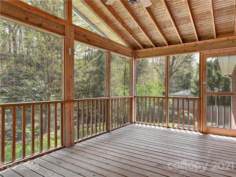 29 Braddock Way Asheville NC 28803