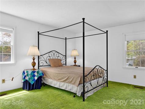 29 Braddock Way Asheville NC 28803