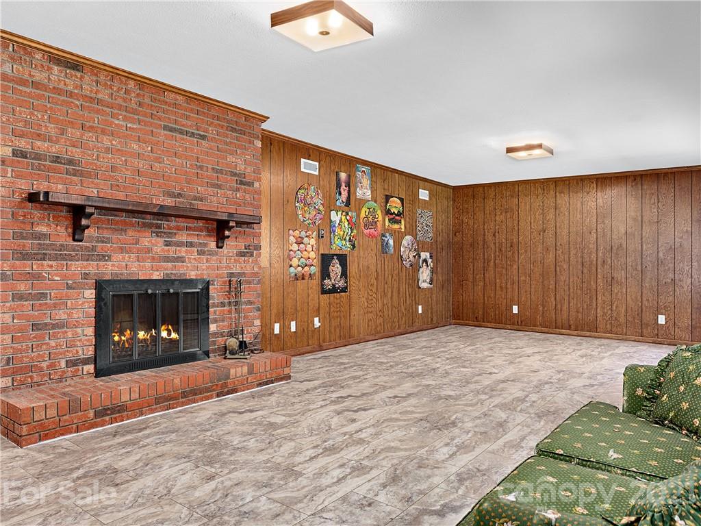 29 Braddock Way Asheville NC 28803