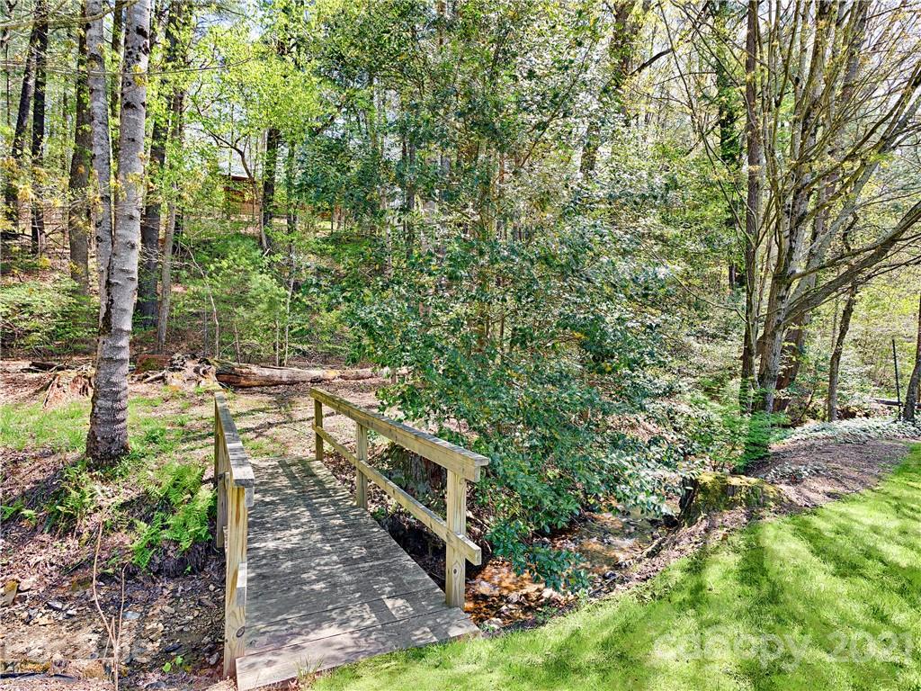 29 Braddock Way Asheville NC 28803