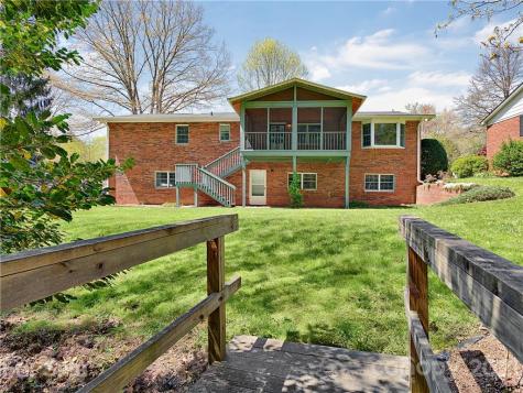 29 Braddock Way Asheville NC 28803