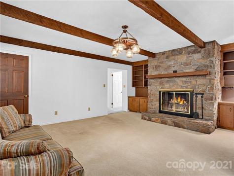 29 Braddock Way Asheville NC 28803