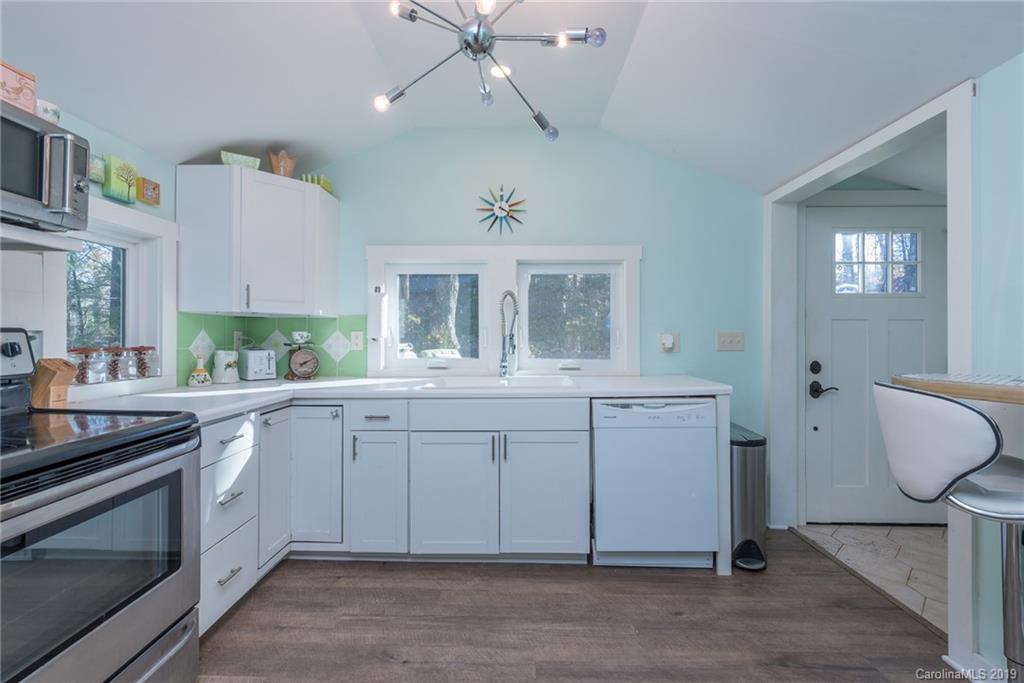 112 Byrd Road Black Mountain NC 28711