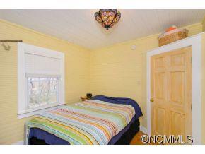 14 Roosevelt Street Asheville NC 28801