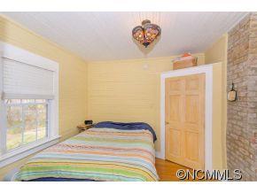 14 Roosevelt Street Asheville NC 28801