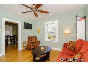 14 Roosevelt Street Asheville NC 28801