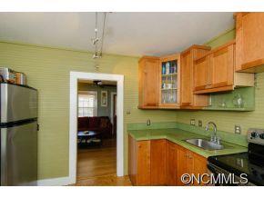 14 Roosevelt Street Asheville NC 28801