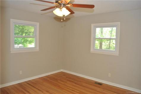 7 N Hudson Lane Fletcher NC 28732