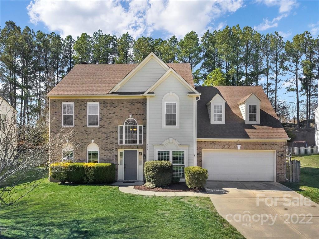 614 Meadow Lake Drive Matthews NC 28105