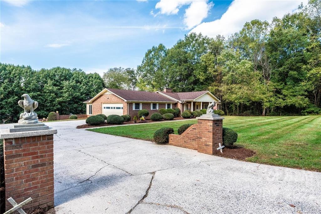 55 Knollwood Street Taylorsville NC 28681