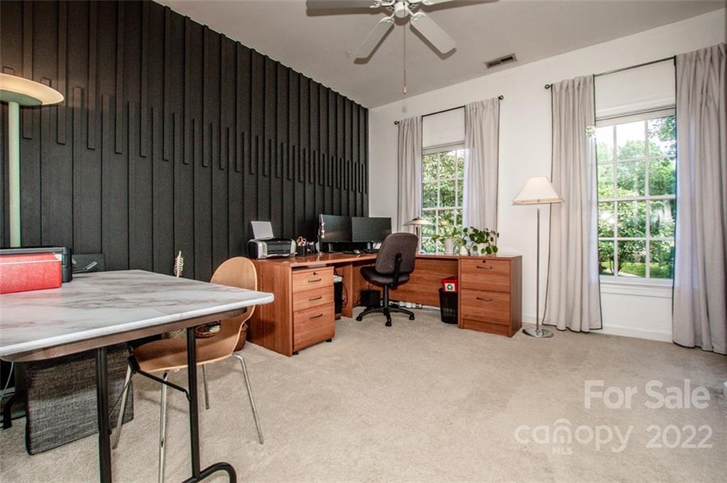 9131 Park Grove Street Huntersville NC 28078